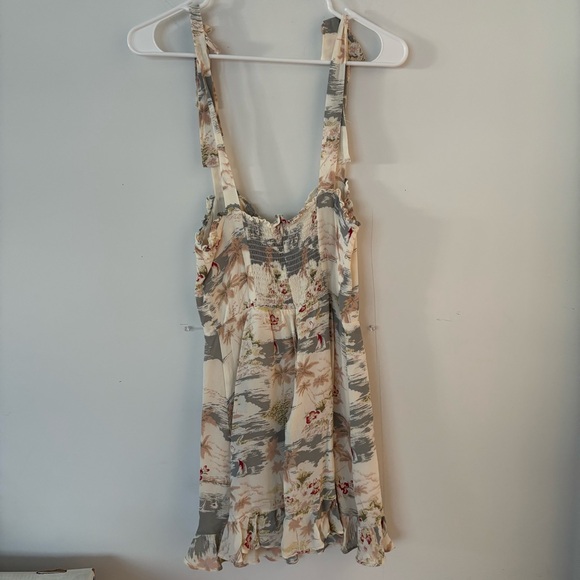 reformation cream & colourful hawaiian beach themed tie strap flowy mini dress🏝️ - Picture 5 of 8